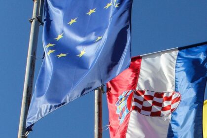 Croasia resmi masuk Uni Eropa dan mulai menggunakan mata uang Ero. Foto. Aljazeera